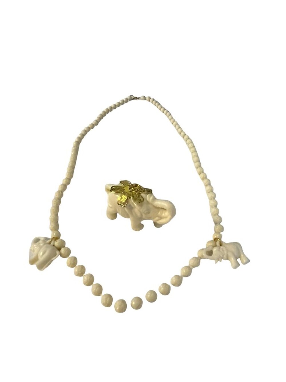 Vintage Carved Elephant Beaded Necklace With Floral Pendant Cream Tone 22 Inch